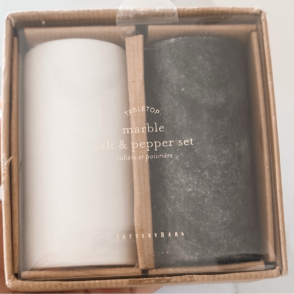 🧂NEW Pottery Barn Black and White Marble Shakers